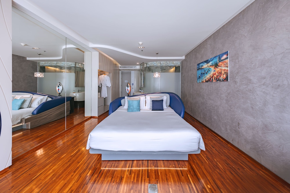 Hotel Baraquda Pattaya By Heeton — Hotel rooms in Pattaya, Chonburi