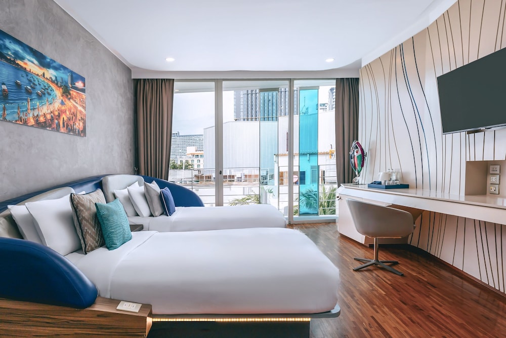 Hotel Baraquda Pattaya By Heeton — Hotel rooms in Pattaya, Chonburi