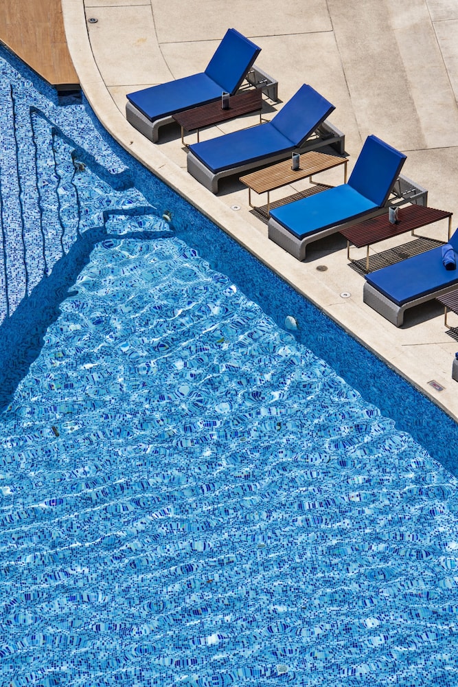 Hotel Baraquda Pattaya By Heeton — Swimming pool in Pattaya, Chonburi