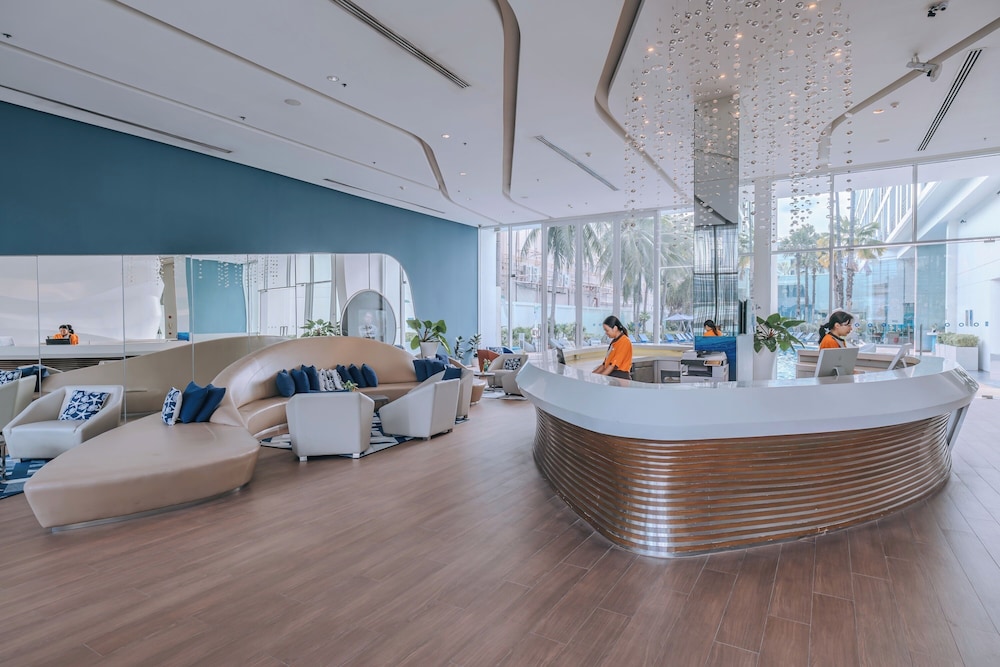 Hotel Baraquda Pattaya By Heeton — Hotel building in Pattaya, Chonburi