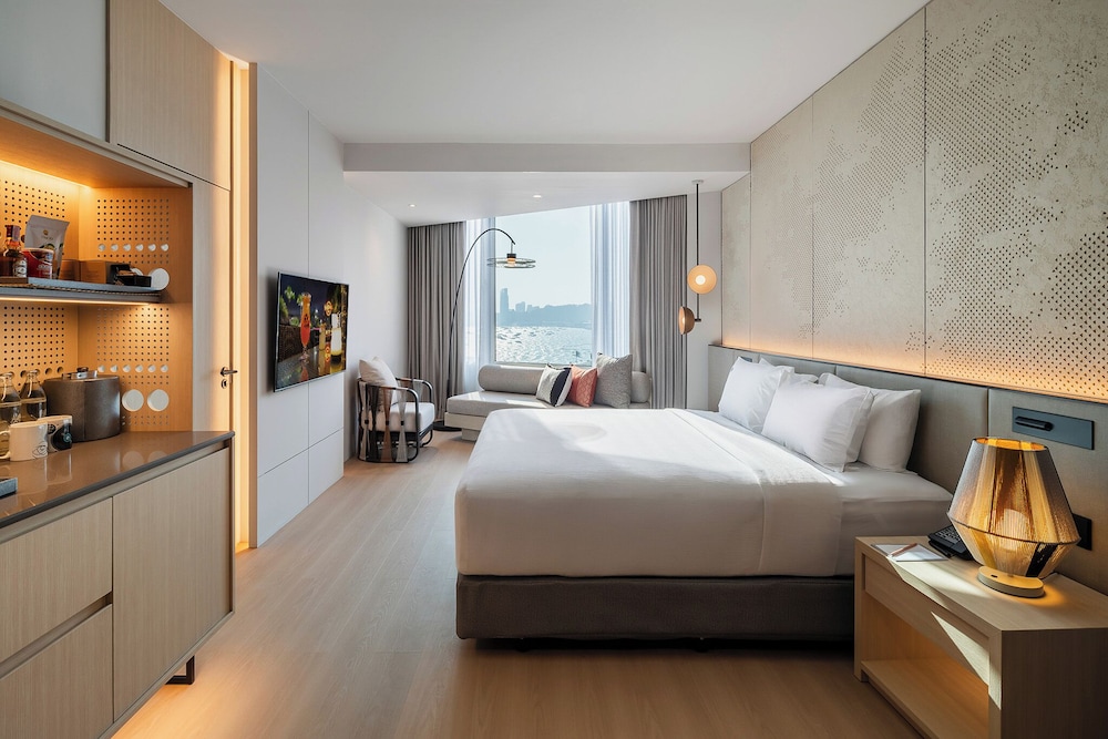 Hard Rock Hotel Pattaya — Hotel rooms in Pattaya, Chonburi