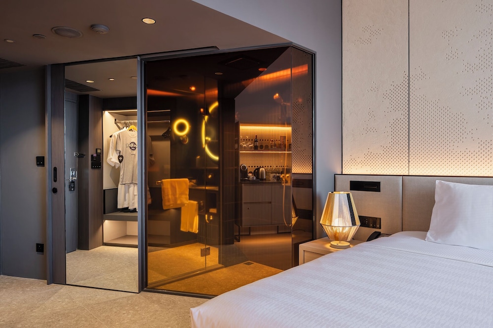 Hard Rock Hotel Pattaya — Hotel rooms in Pattaya, Chonburi