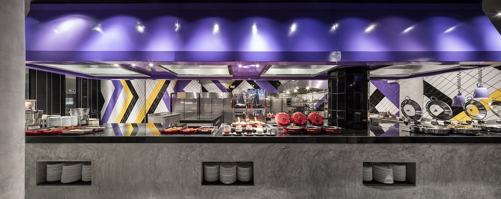 Hard Rock Hotel Pattaya — Restaurant & bars in Pattaya, Chonburi