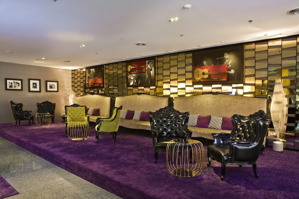 Hard Rock Hotel Pattaya — Restaurant & bars in Pattaya, Chonburi