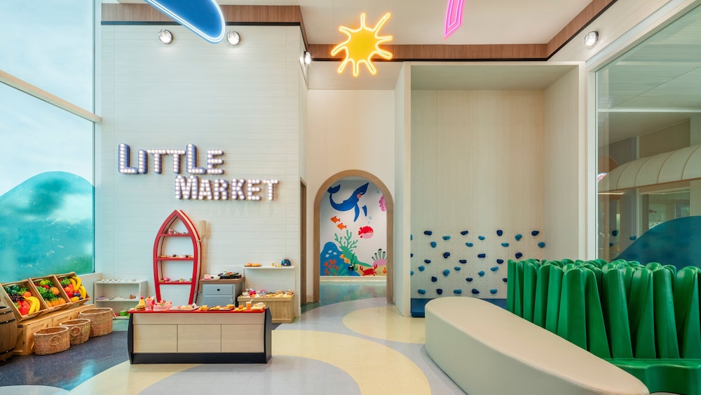 Holiday Inn Pattaya by IHG — Attractions for children in Pattaya, Chonburi