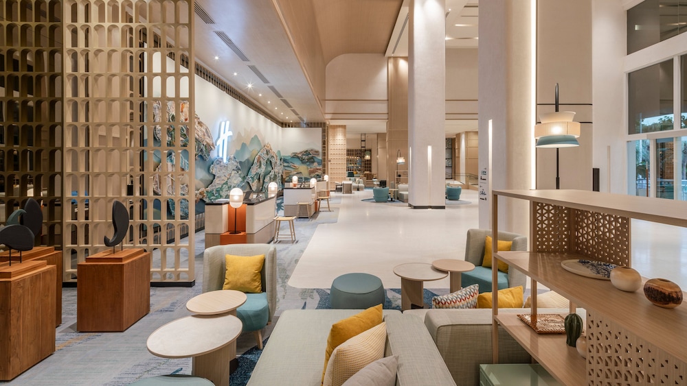 Holiday Inn Pattaya by IHG — Hotel building in Pattaya, Chonburi