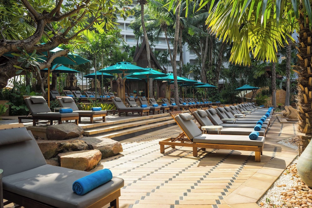 Avani Pattaya Resort — Swimming pool in Pattaya, Chonburi