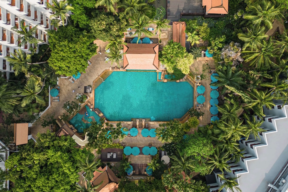 Avani Pattaya Resort — Swimming pool in Pattaya, Chonburi