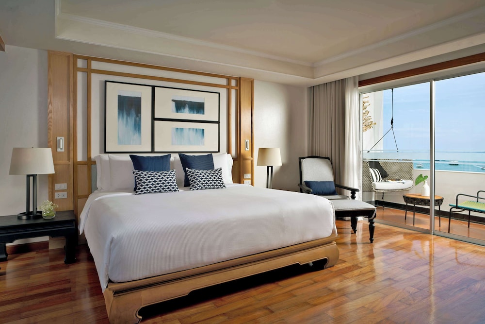 Avani Pattaya Resort — Hotel rooms in Pattaya, Chonburi