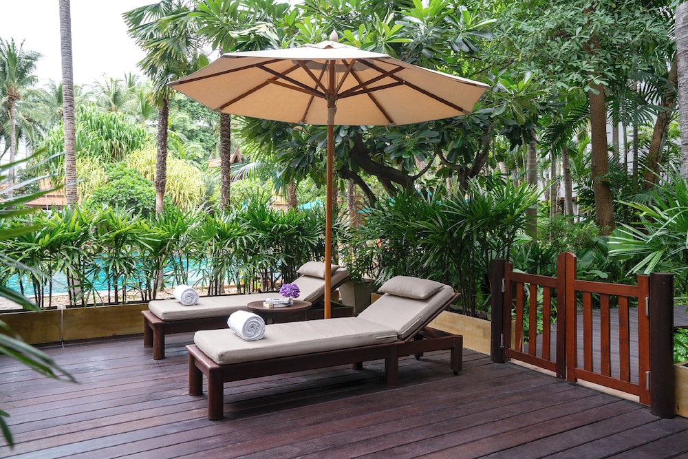 Avani Pattaya Resort — Swimming pool in Pattaya, Chonburi