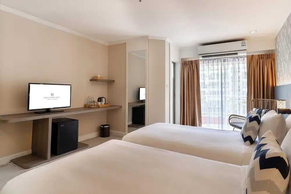Heeton Concept Hotel Pattaya by Compass Hospitality — Hotel rooms in Pattaya, Chonburi