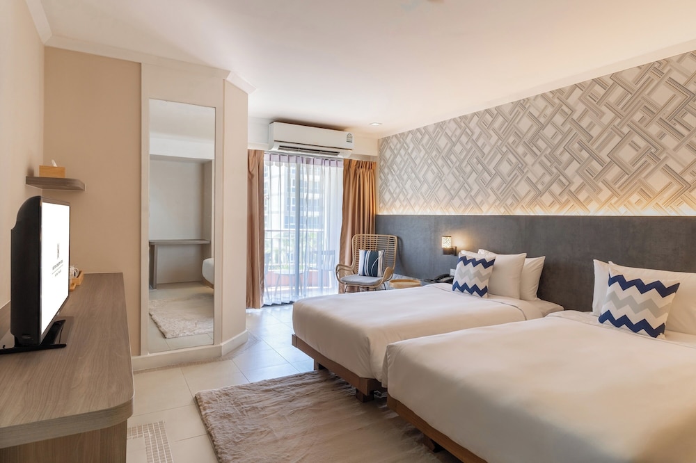 Heeton Concept Hotel Pattaya by Compass Hospitality — Hotel rooms in Pattaya, Chonburi