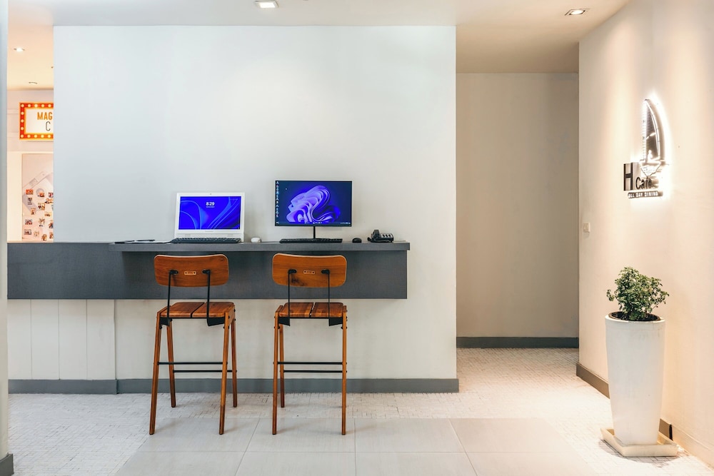 Heeton Concept Hotel Pattaya by Compass Hospitality — Hotel building in Pattaya, Chonburi