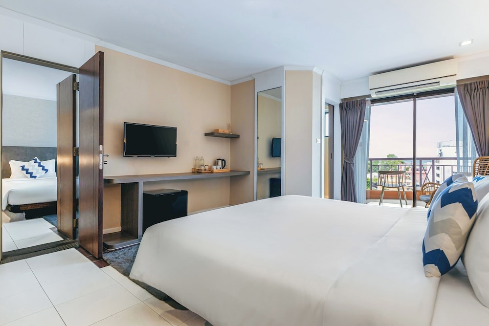Heeton Concept Hotel Pattaya by Compass Hospitality — Hotel rooms in Pattaya, Chonburi