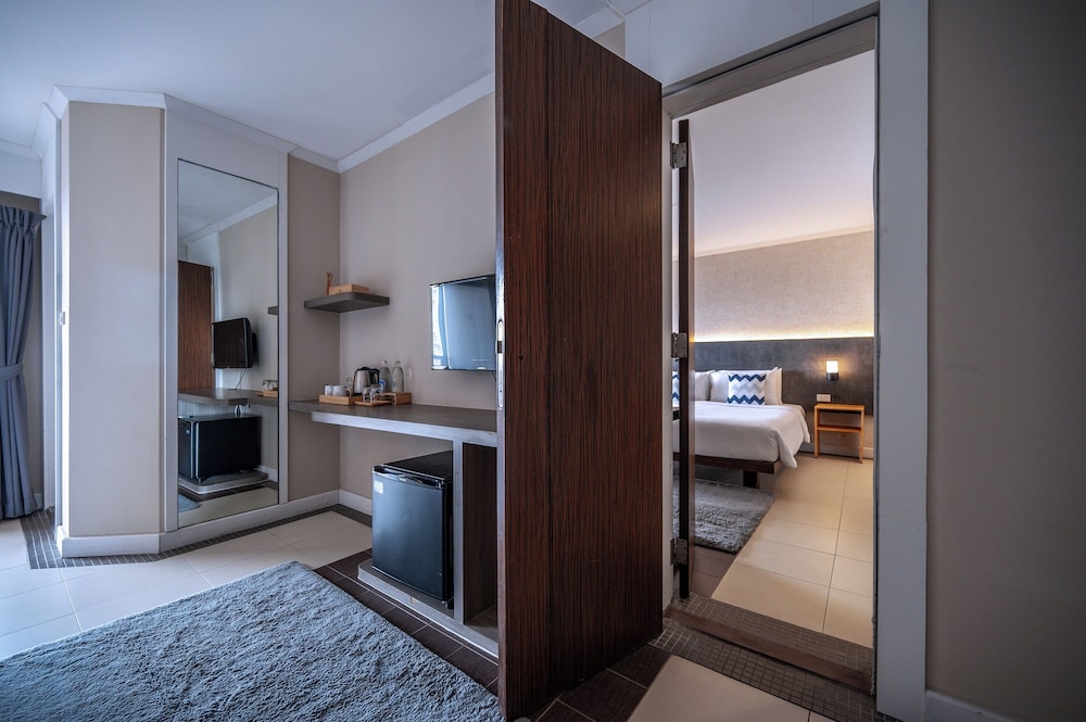Heeton Concept Hotel Pattaya by Compass Hospitality — Hotel rooms in Pattaya, Chonburi