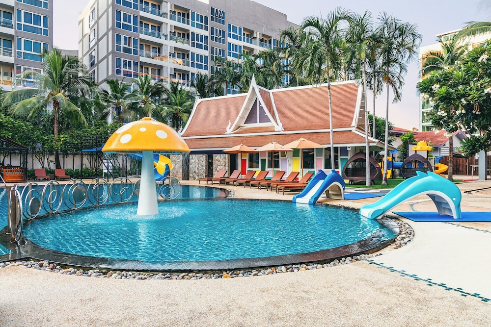Heeton Concept Hotel Pattaya by Compass Hospitality — Main photo in Pattaya, Chonburi