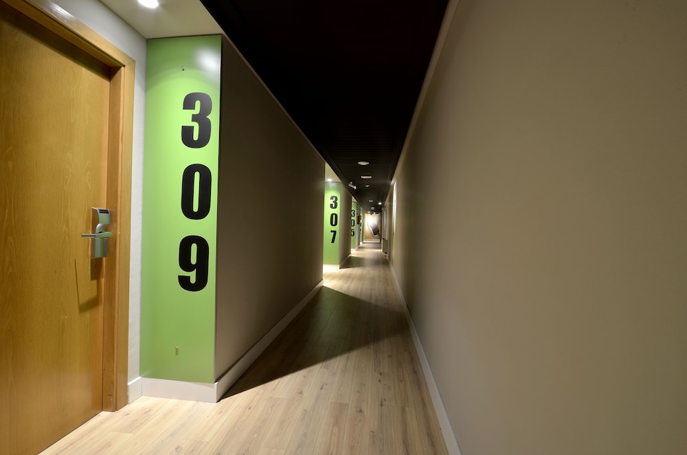 Hotel Olympus — Hotel building in Benidorm, Valencian Community