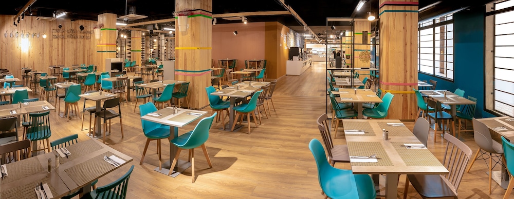 Hotel Olympus — Restaurant & bars in Benidorm, Valencian Community