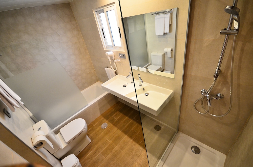 Hotel Olympus — Hotel rooms in Benidorm, Valencian Community