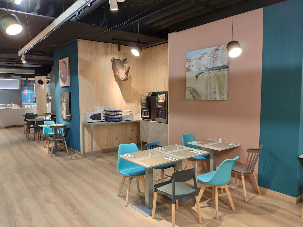 Hotel Olympus — Restaurant & bars in Benidorm, Valencian Community