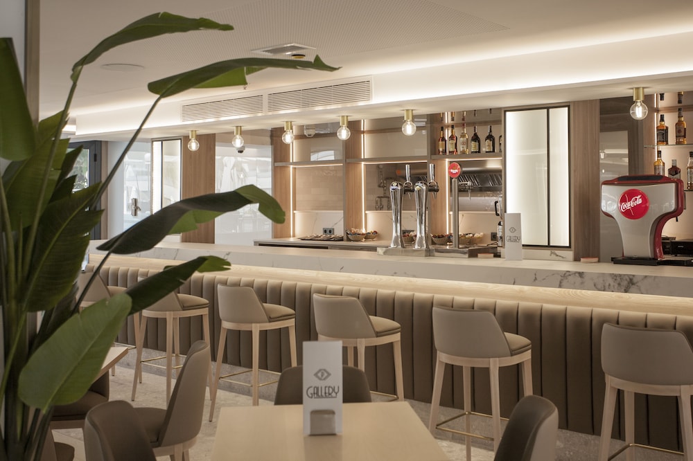 Hotel Presidente — Restaurant & bars in Benidorm, Valencian Community