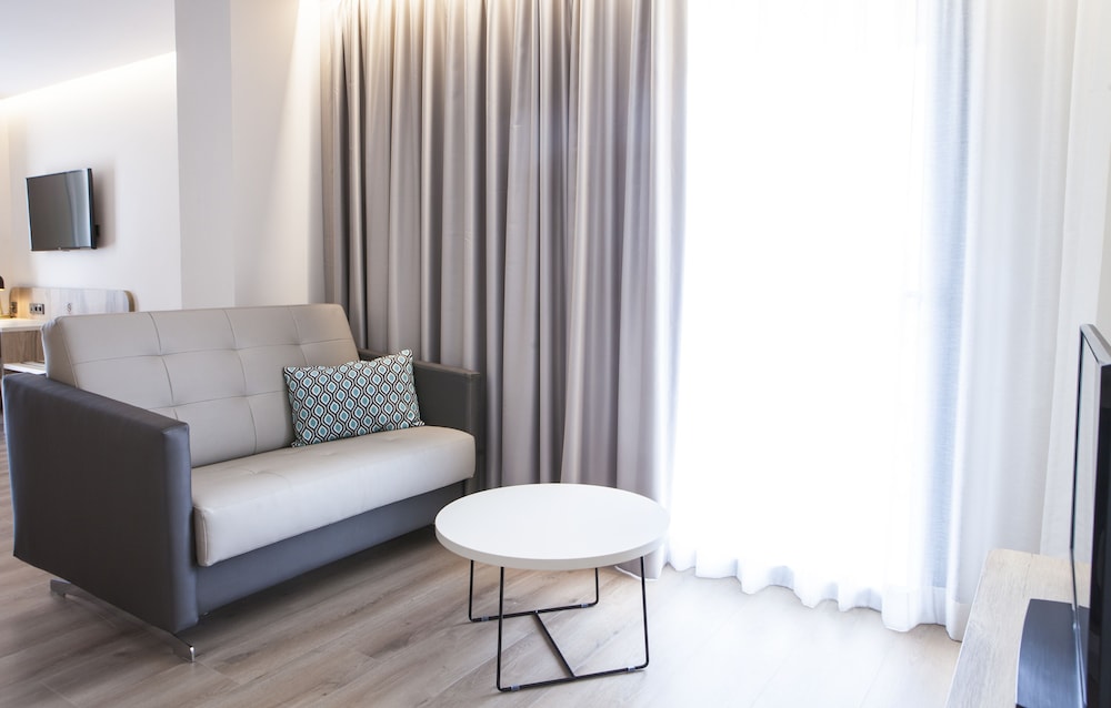 Hotel Presidente — Hotel rooms in Benidorm, Valencian Community
