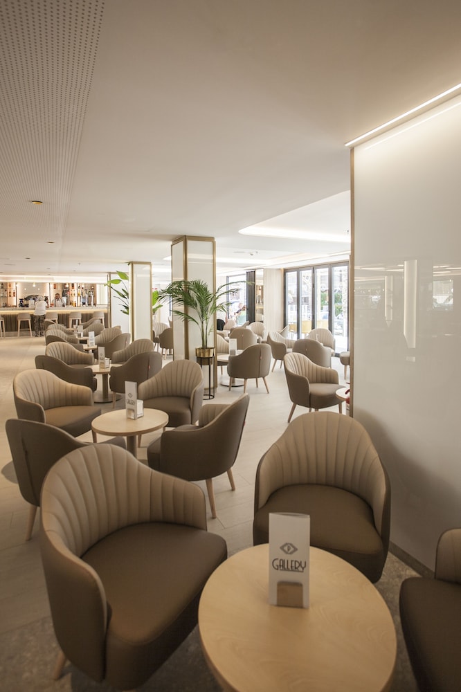 Hotel Presidente — Restaurant & bars in Benidorm, Valencian Community