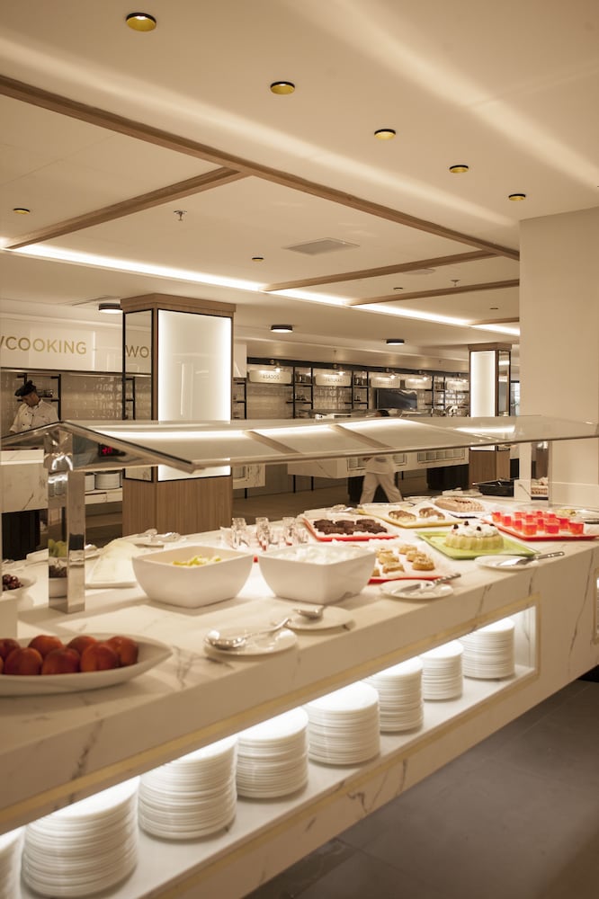 Hotel Presidente — Restaurant & bars in Benidorm, Valencian Community