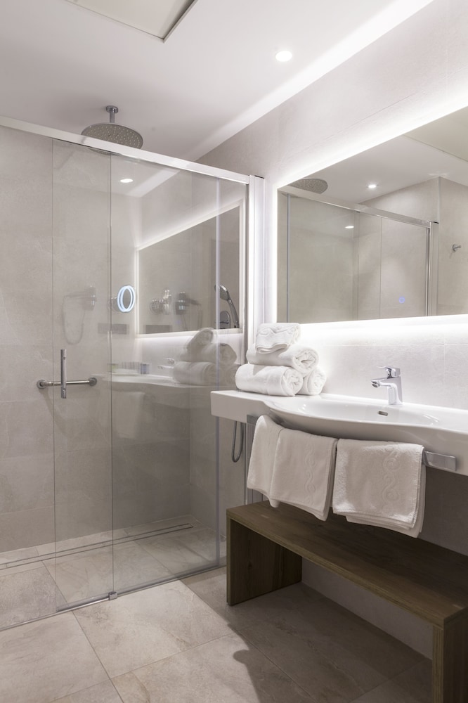 Hotel Presidente — Hotel rooms in Benidorm, Valencian Community