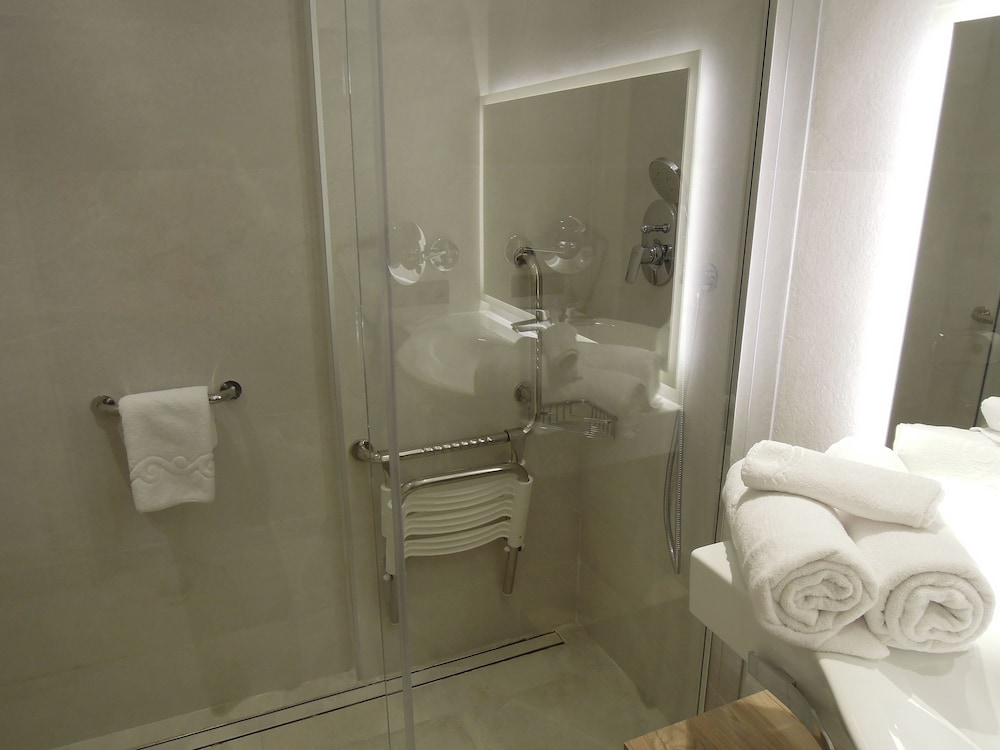 Hotel Presidente — Hotel rooms in Benidorm, Valencian Community