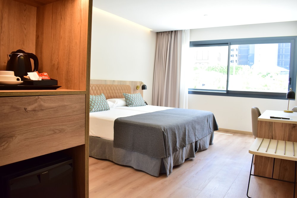 Hotel Presidente — Hotel rooms in Benidorm, Valencian Community