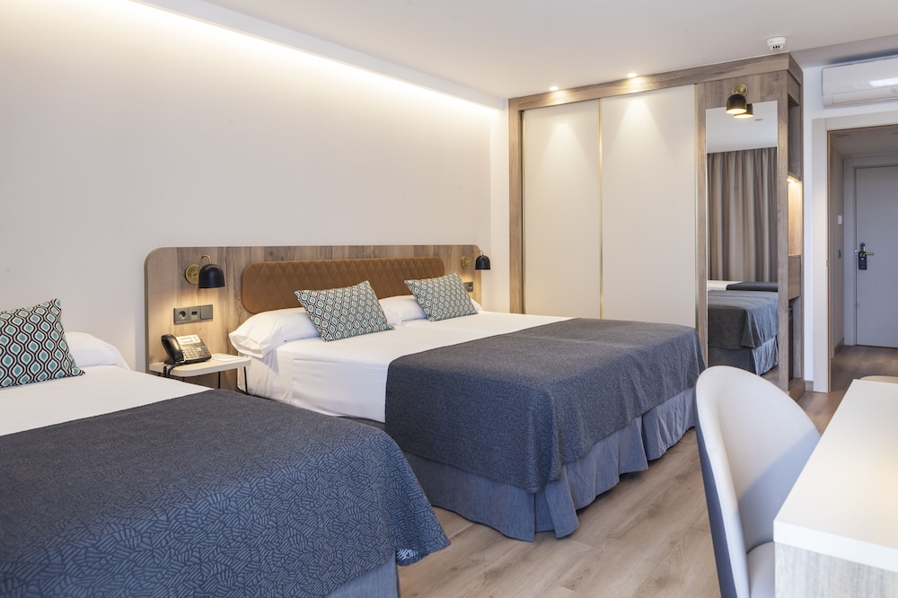 Hotel Presidente — Hotel rooms in Benidorm, Valencian Community