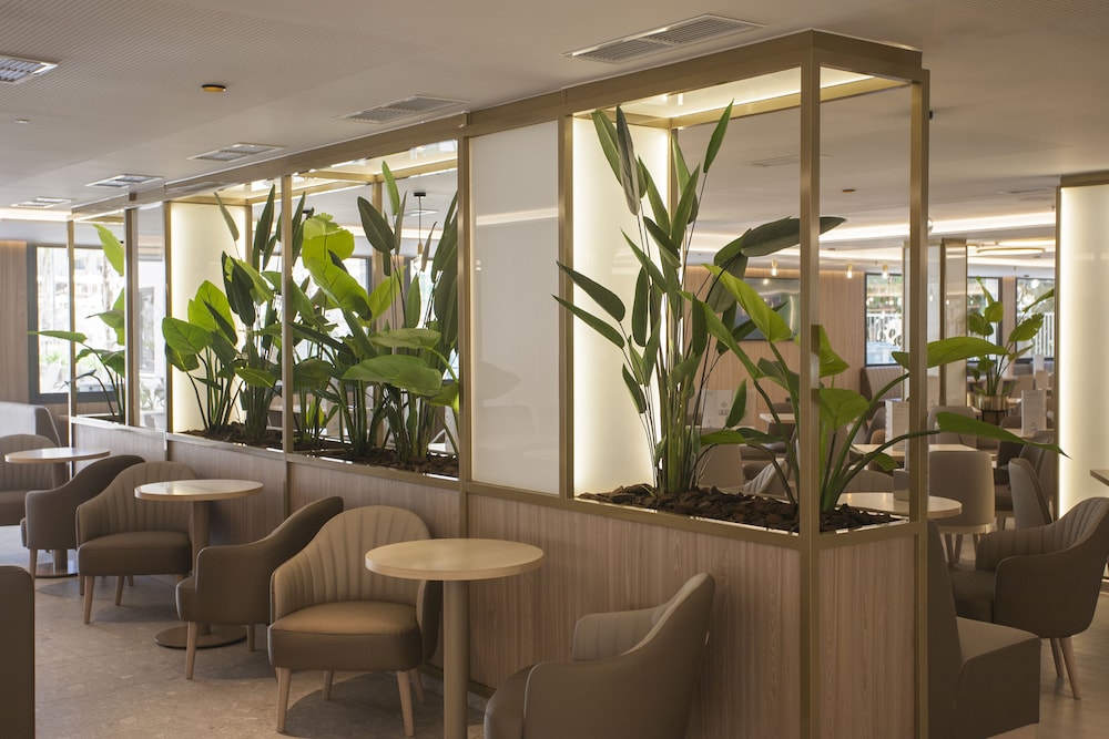 Hotel Presidente — Restaurant & bars in Benidorm, Valencian Community