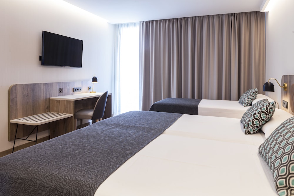 Hotel Presidente — Hotel rooms in Benidorm, Valencian Community