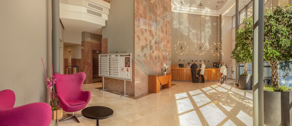 Hotel RH Princesa By Hoteles RH — Hotel building in Benidorm, Valencian Community