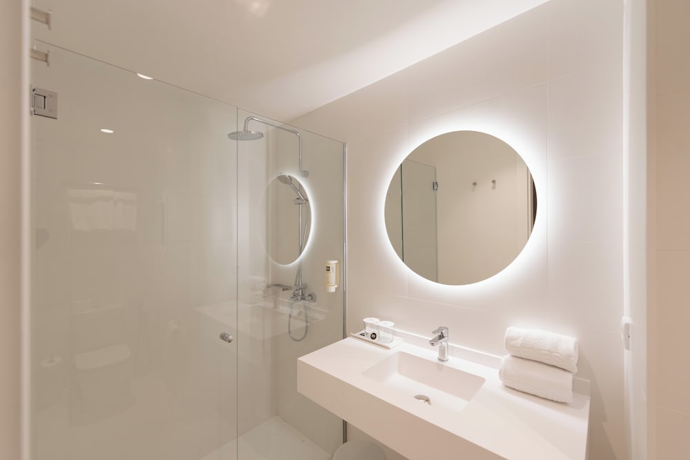 Hotel RH Sol By Hoteles RH — Hotel rooms in Benidorm, Valencian Community