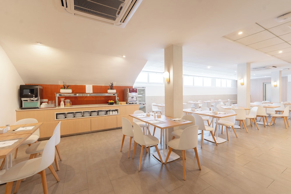 Hotel RH Sol By Hoteles RH — Restaurant & bars in Benidorm, Valencian Community