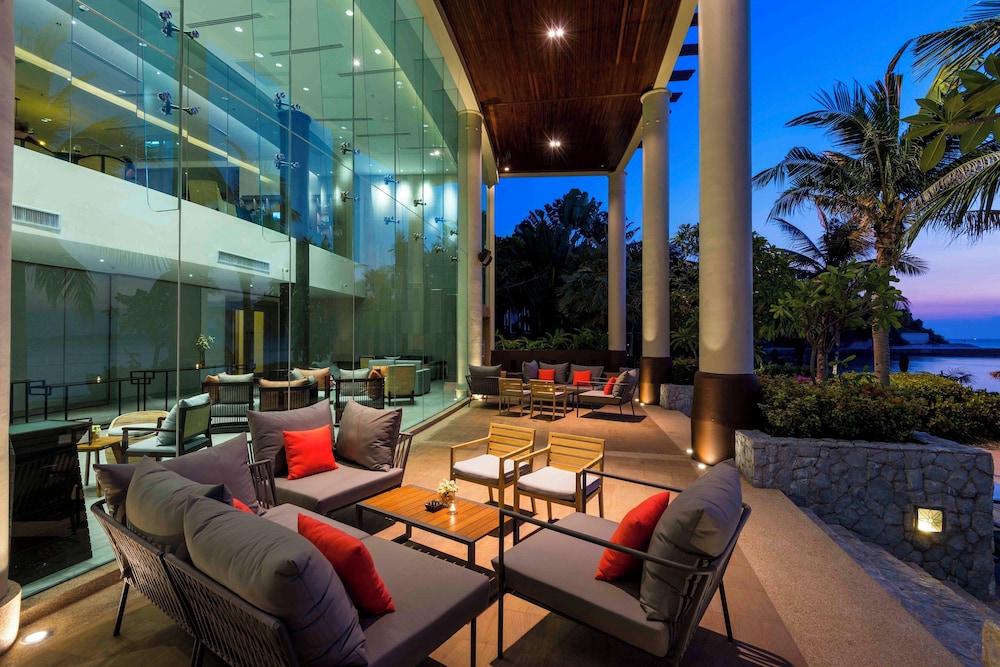 InterContinental Pattaya Resort by IHG — Hotel building in Pattaya, Chonburi