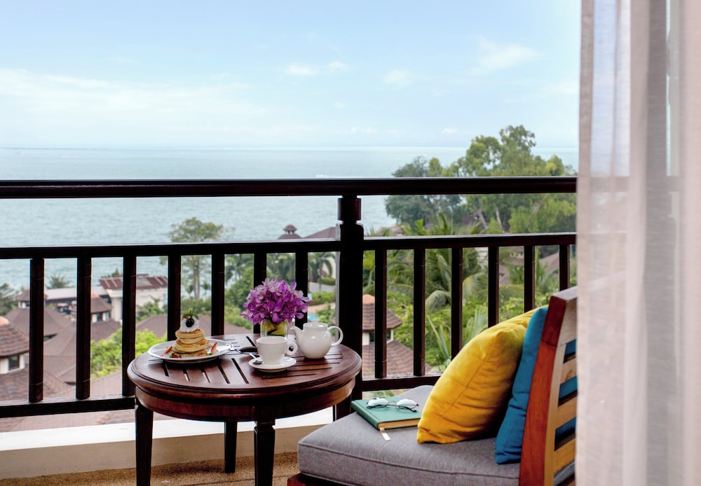 InterContinental Pattaya Resort by IHG — Hotel rooms in Pattaya, Chonburi