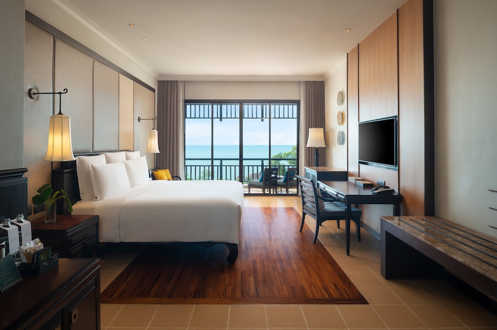 InterContinental Pattaya Resort by IHG — Hotel rooms in Pattaya, Chonburi