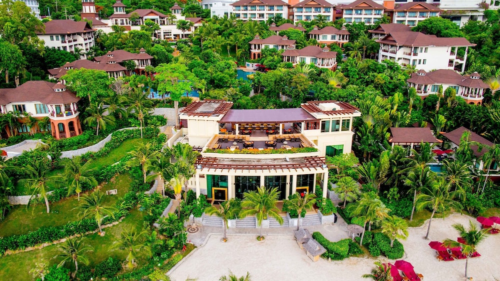 InterContinental Pattaya Resort by IHG — Hotel building in Pattaya, Chonburi