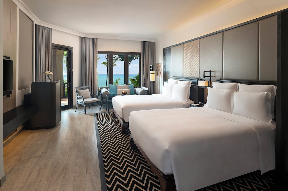 InterContinental Pattaya Resort by IHG — Hotel rooms in Pattaya, Chonburi