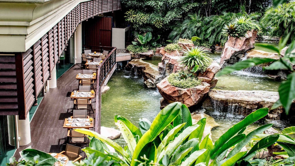 InterContinental Pattaya Resort by IHG — Restaurant & bars in Pattaya, Chonburi