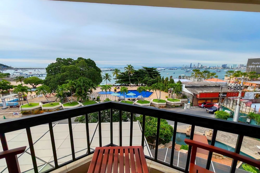 SIAM BAYSHORE RESORT PATTAYA — Hotel rooms in Pattaya, Chonburi