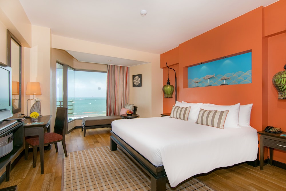 The Bayview Hotel Pattaya — Hotel rooms in Pattaya, Chonburi
