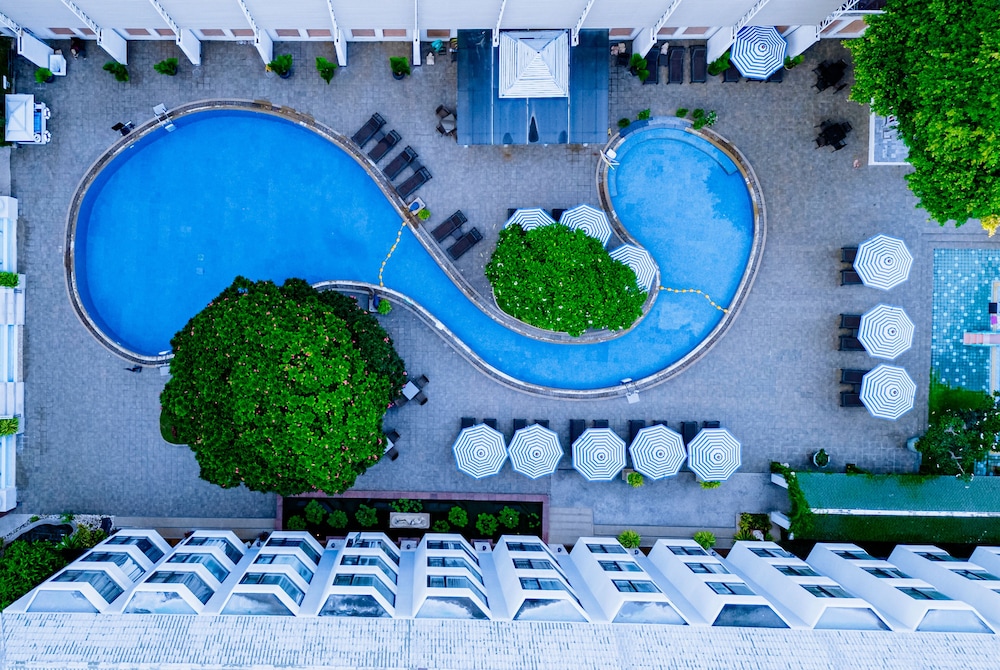 The Bayview Hotel Pattaya — Swimming pool in Pattaya, Chonburi