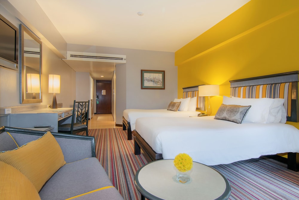 The Bayview Hotel Pattaya — Hotel rooms in Pattaya, Chonburi