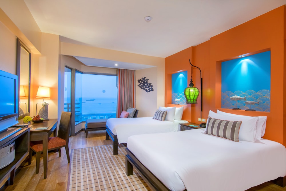 The Bayview Hotel Pattaya — Hotel rooms in Pattaya, Chonburi