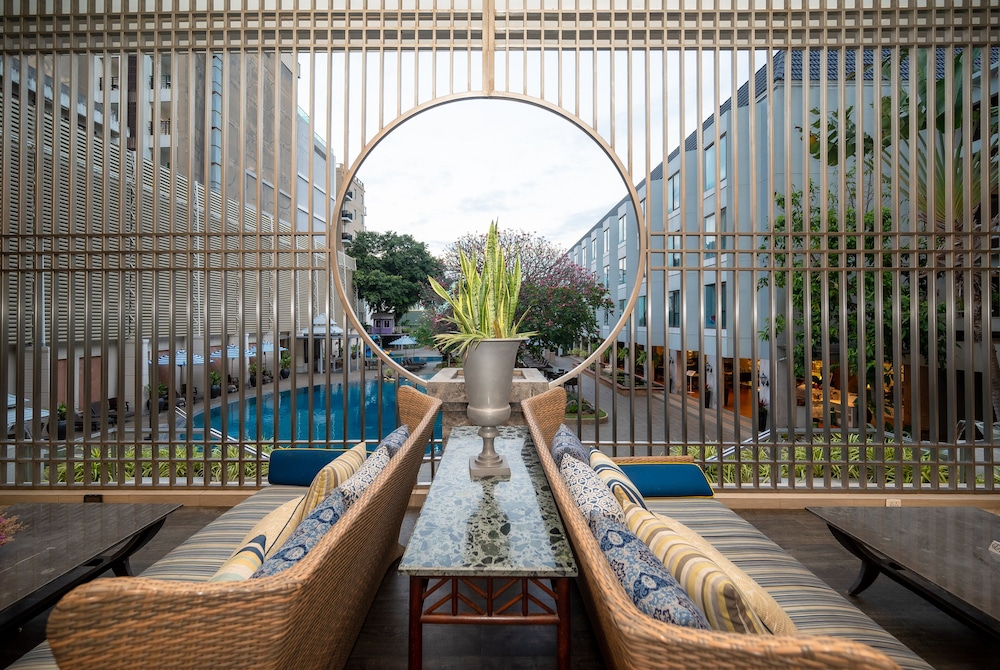 The Bayview Hotel Pattaya — Swimming pool in Pattaya, Chonburi