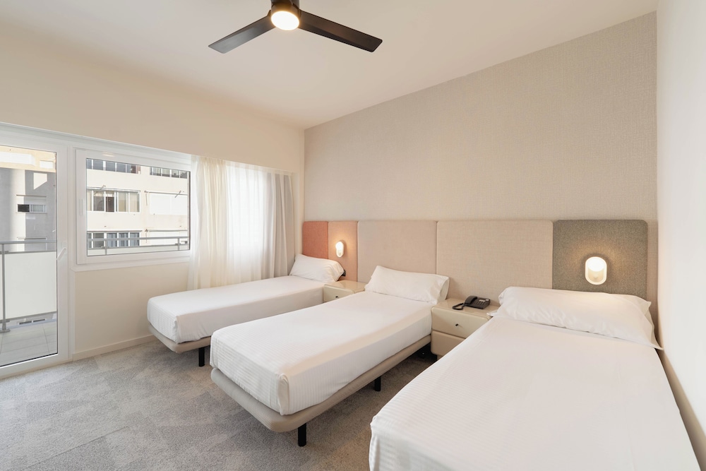 Hotel RH Royal - Recommended for Adults By Hoteles RH — Rooms in Benidorm, Valencian Community
